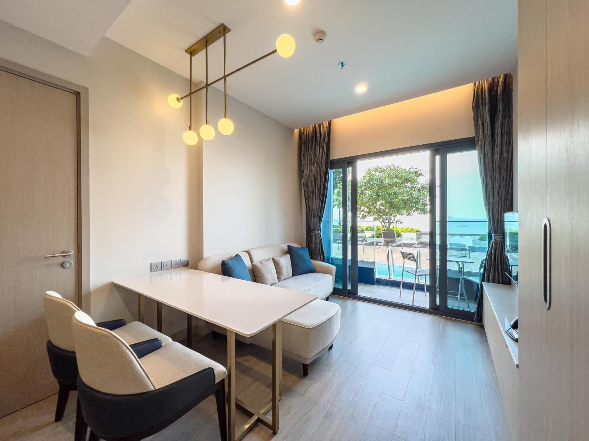 S Sriracha Hotel & Residence Si Racha Exterior photo