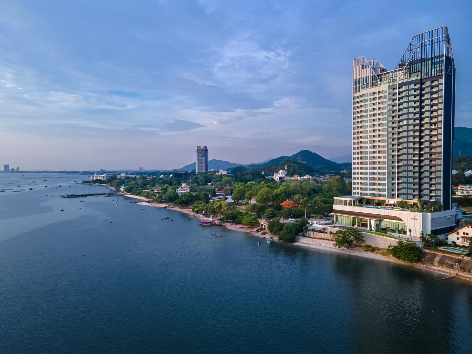 S Sriracha Hotel & Residence Si Racha Exterior photo